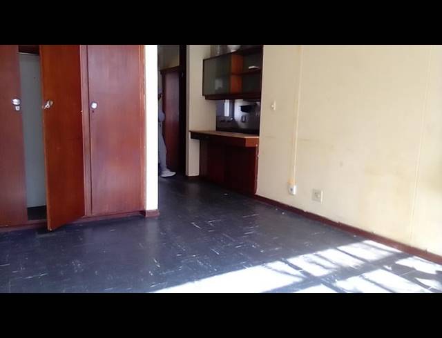 1 BEDROOM APARTMENT FOR SALE IN SUNNYSIDE